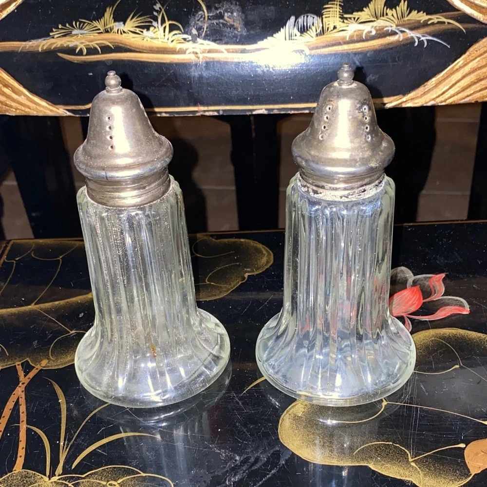 Vintage Glass Salt and Pepper Shakers with Silver Tops BX39